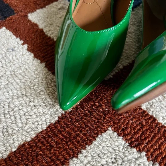J.Renee Vibrant Green Patent Heels - Picture 7 of 9